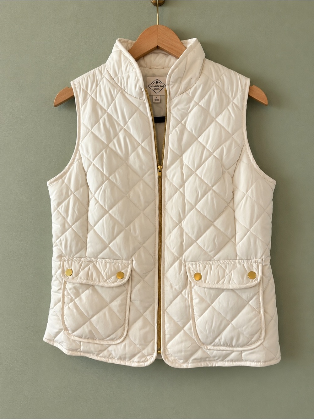 St. John’s Bay Quilted Cream Zip-Front Vest | L
